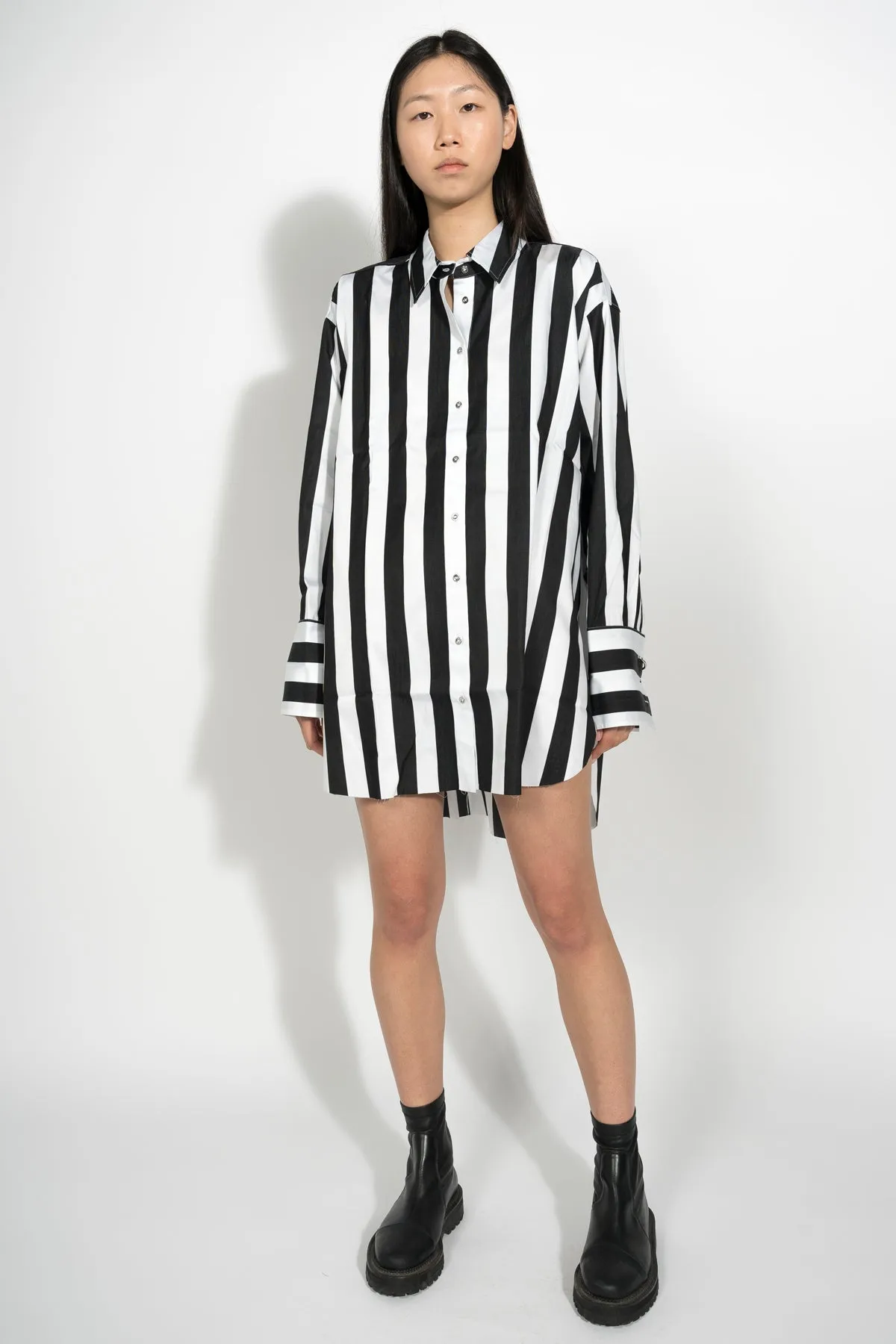 BLACK AND WHITE XXXL SHIRT