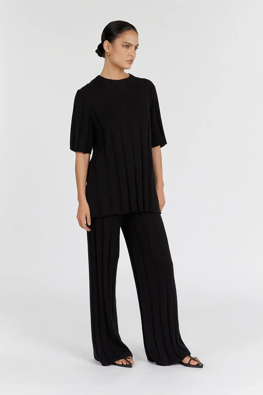 EMERY BLACK OVERSIZED TEE