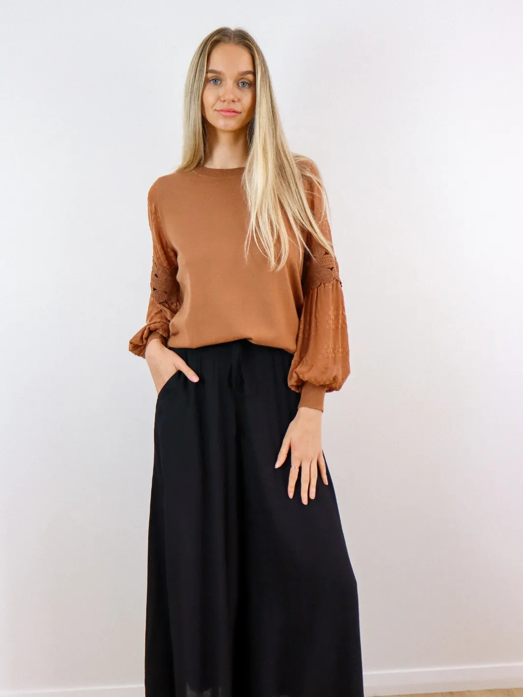 ICONIC WIDE LEG