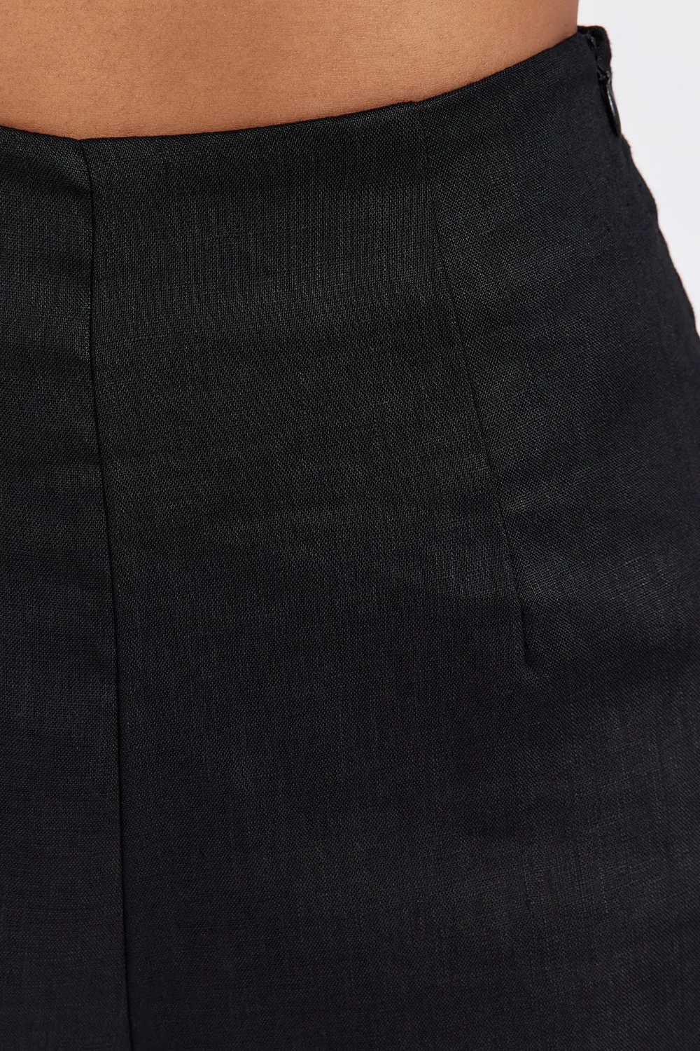 JESSIE BLACK LINEN SHORT