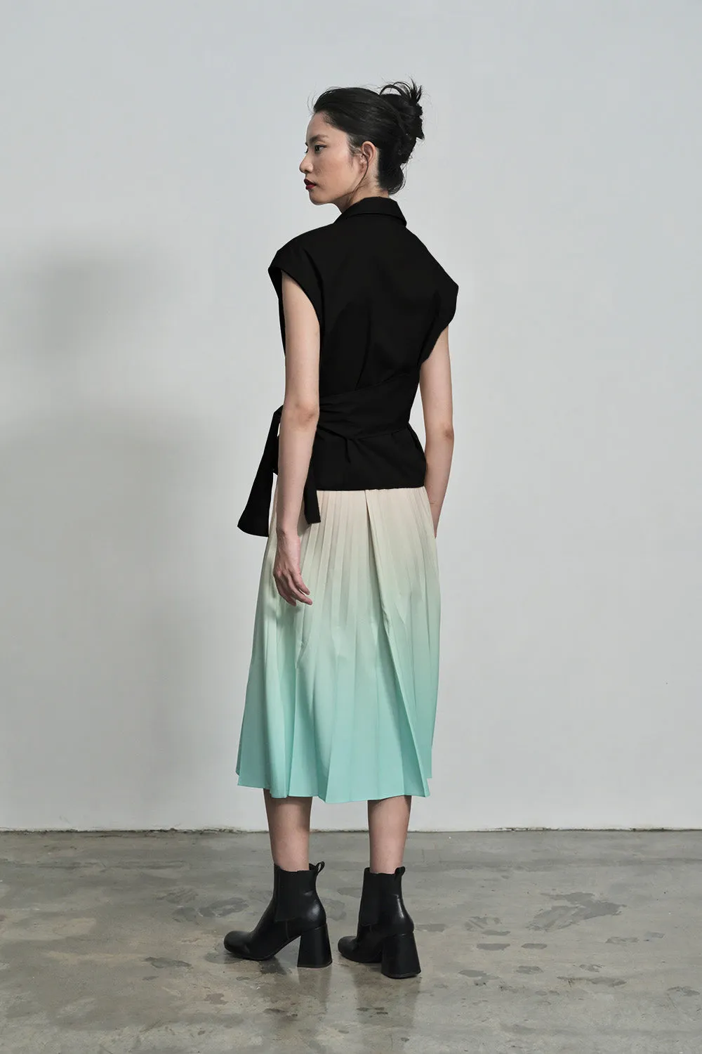 JUNE TOP