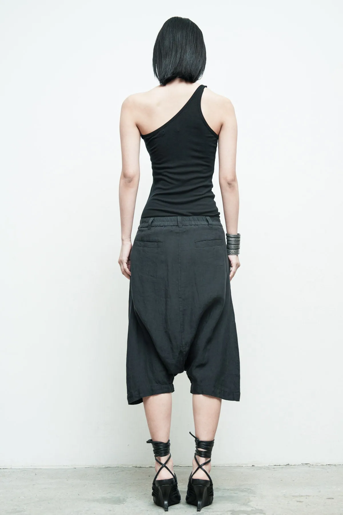 Milla Short Linen