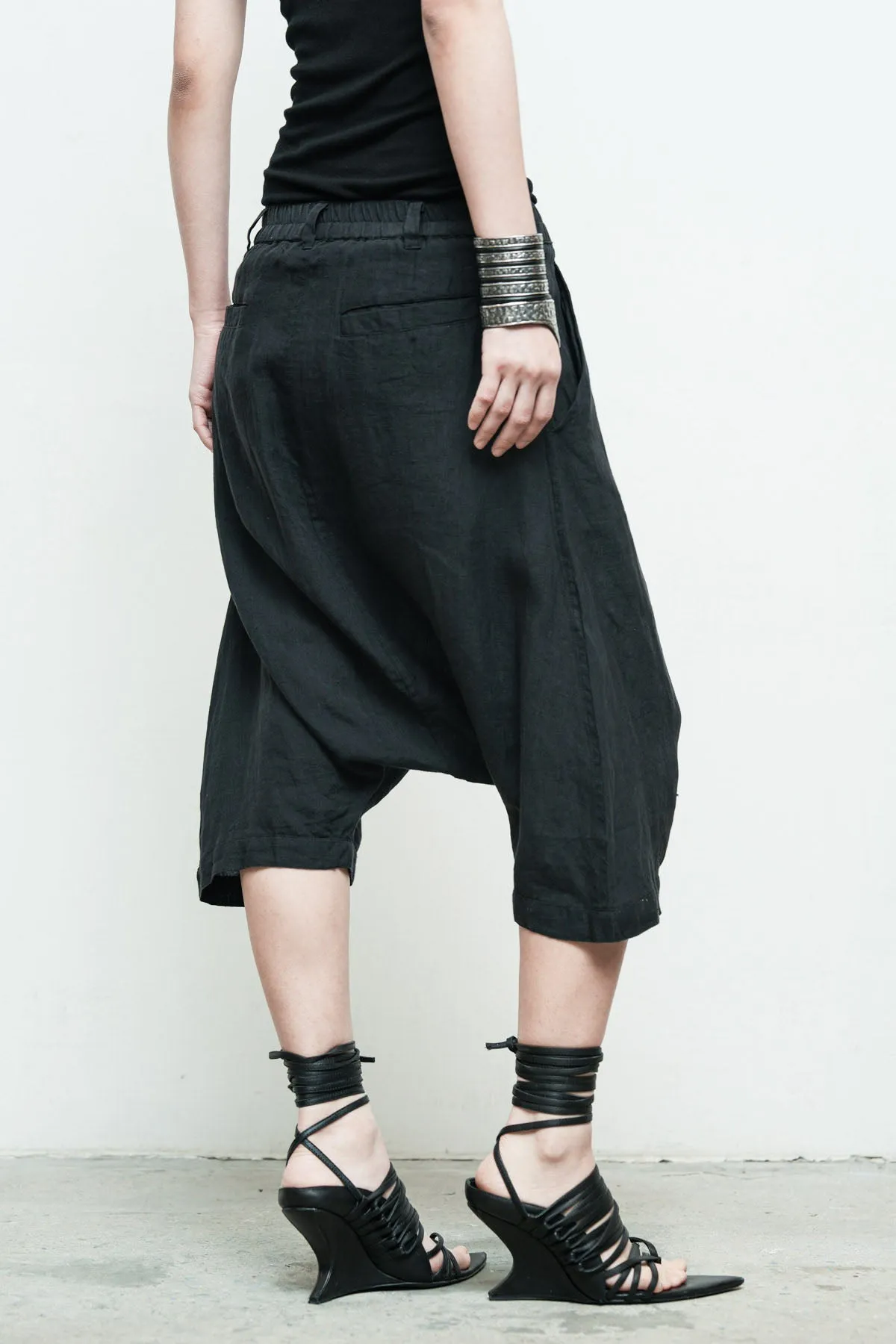 Milla Short Linen