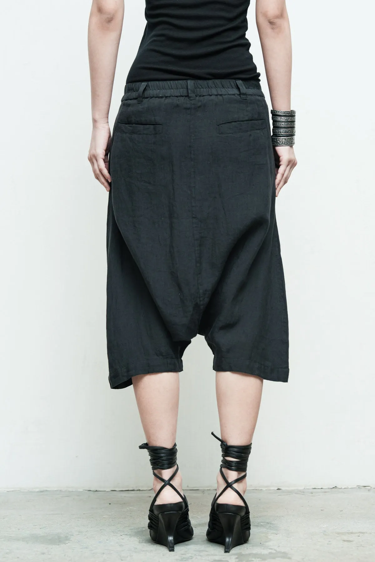 Milla Short Linen
