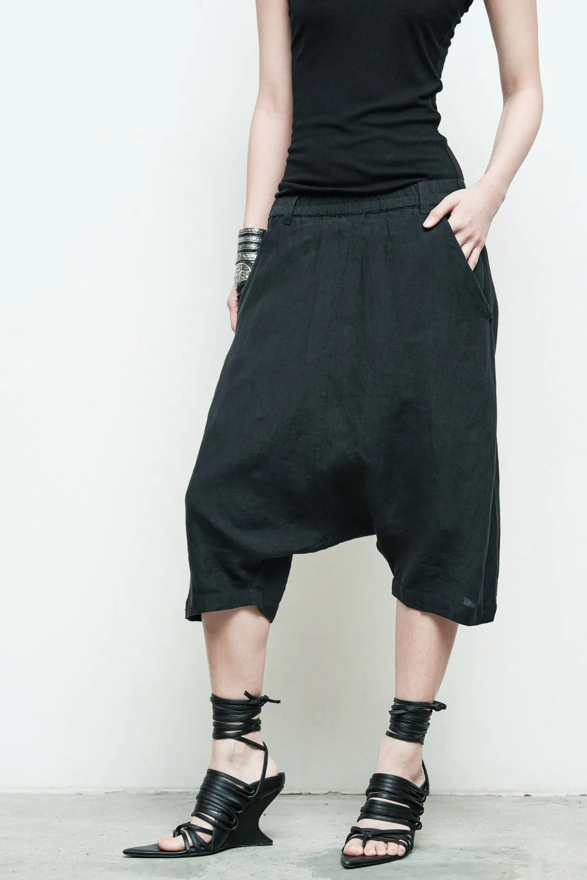 Milla Short Linen