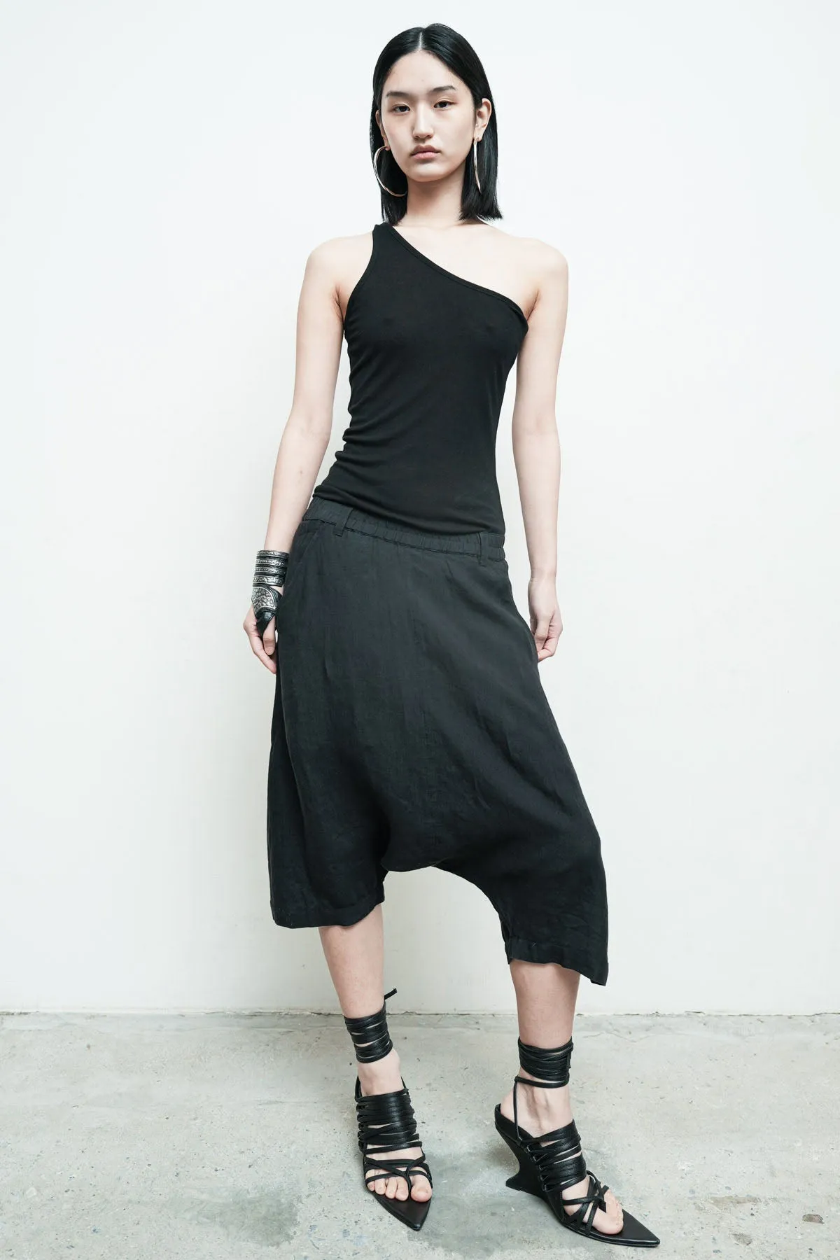 Milla Short Linen