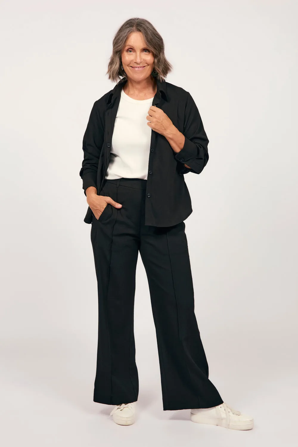 Relaxed Travel Shirt in Black