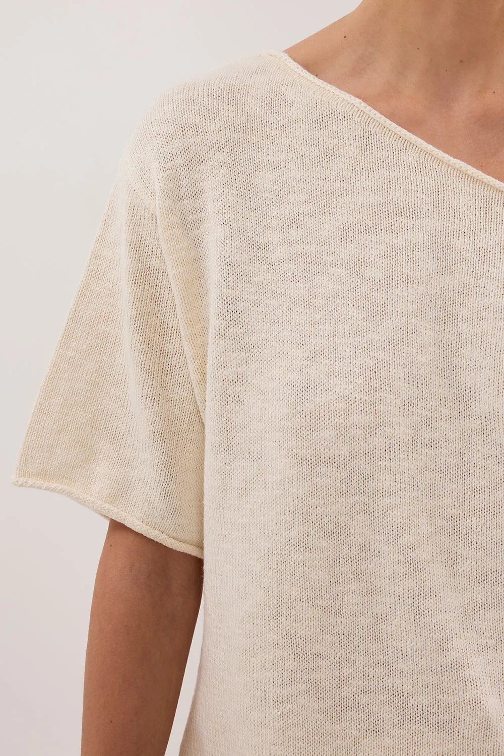 RICK CREAM ASYM KNIT TOP