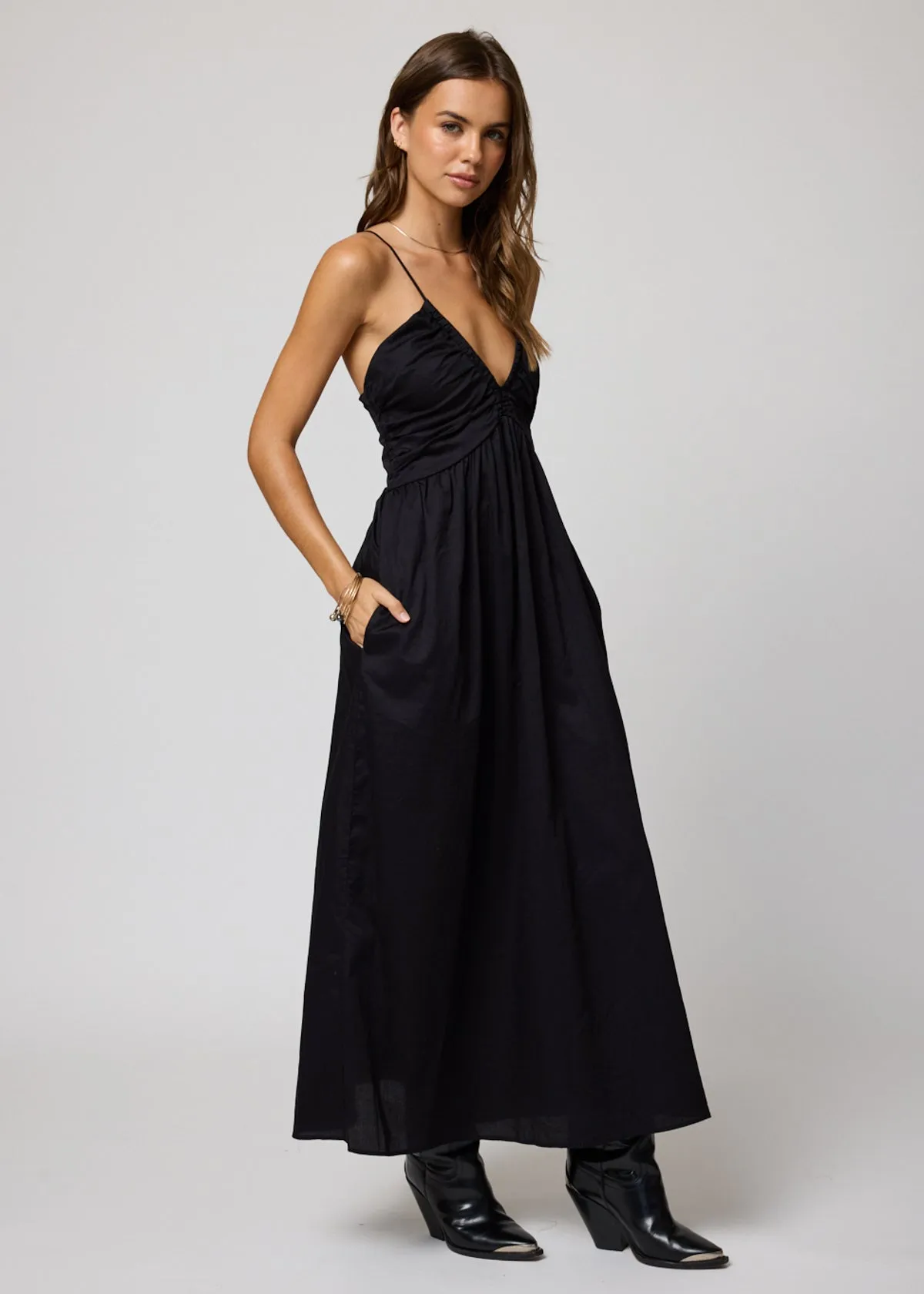 THE NIKKE MAXI