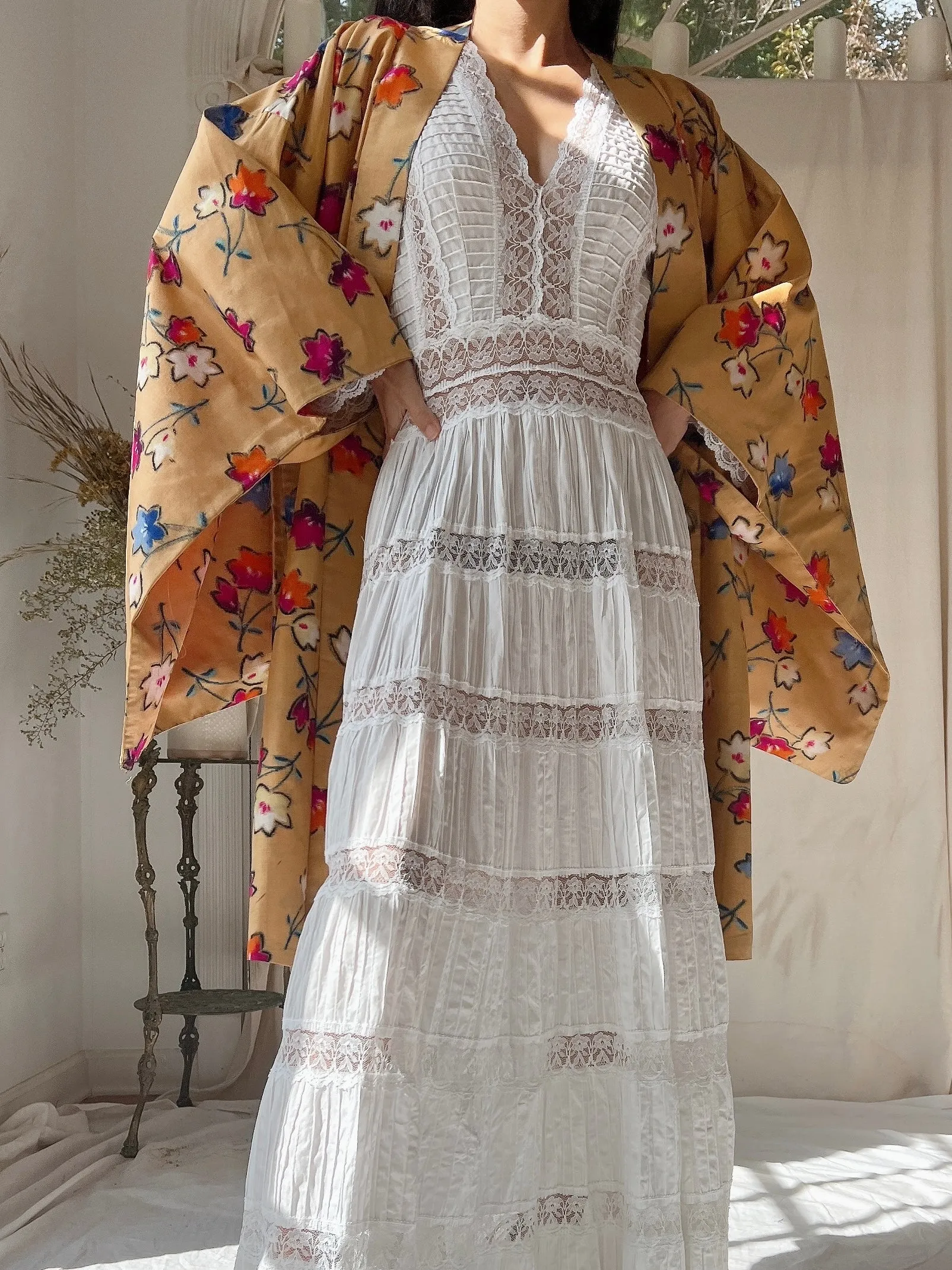Vintage Floral Silk Short Kimono - OSFM
